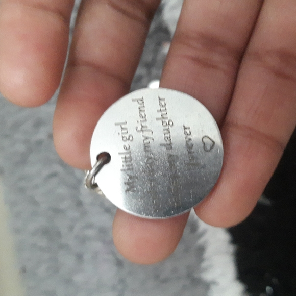 A charm bracelet - Picture 2 of 2